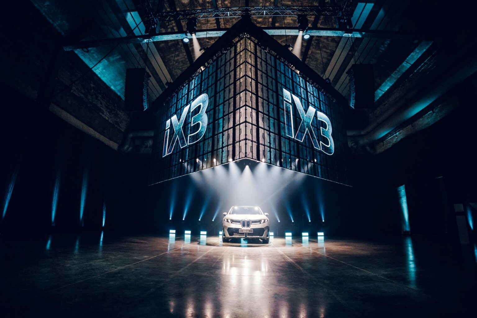 BMW iX3, Andrei Ozdoba