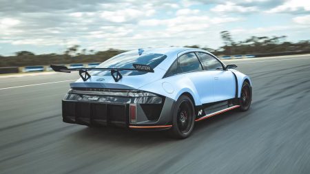 SUUR LUGU: Millised uudismudelid jõuavad Eesti teedele 2026. aastal? Hyundai Ioniq 6 N