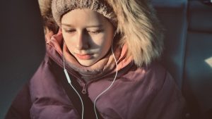 Juhtmega kõrvaklappide renessanss: kas trend või paratamatus? Juhtmega kõrvaklappide renessanss