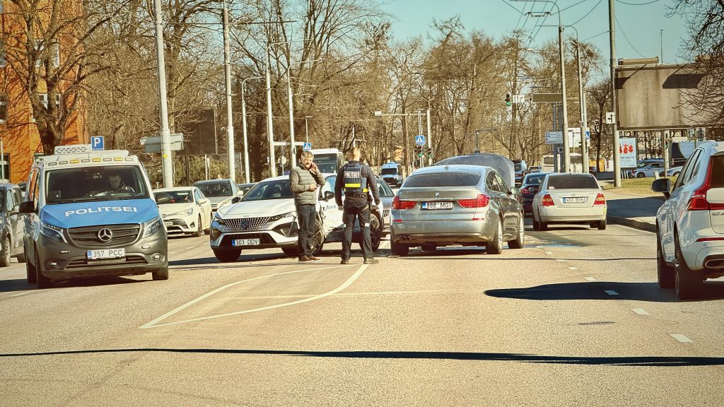 Liikluskindlustuse Fondi I kvartali statistika on masendav Liikluskindlustuse Fondi tänavu I kvartali statistika on masendav: keskmiselt registreeriti 119 kindlustusjuhtumit päevas